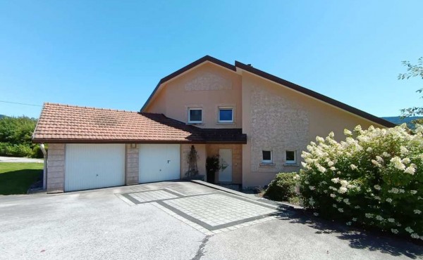 1ff6caa7-c760-4dbf-b1ee-195eb2e69694