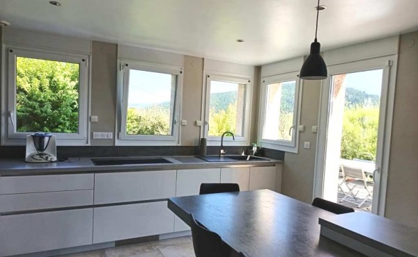 e4449b54-670d-4dfe-86f6-26a27b82cab1