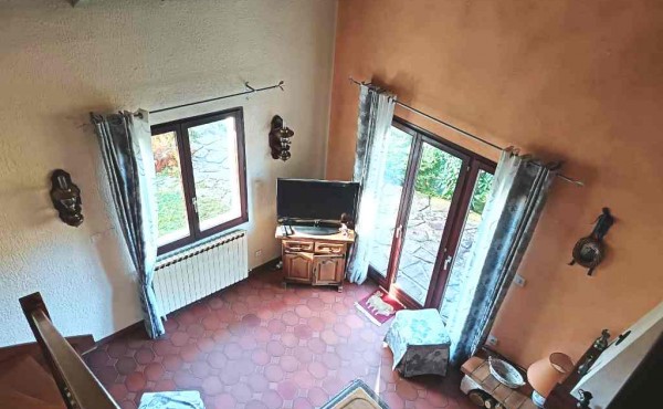 a04953d9-d0c6-4b11-b35f-f491ac47074c