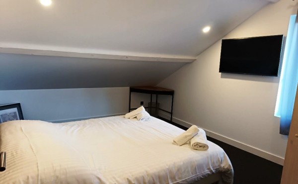 b1b78235-c839-43b2-bcbc-964891adf1df