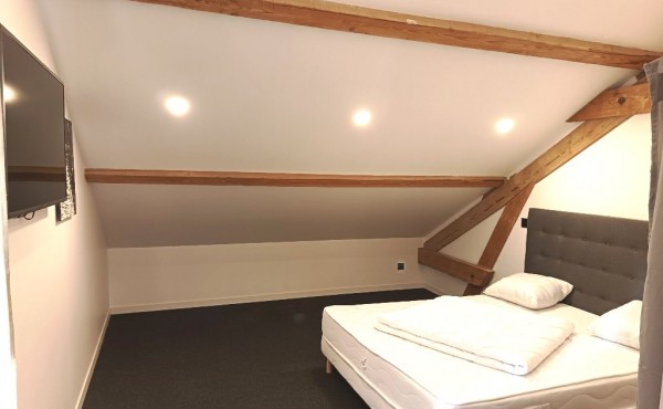 dfb235a0-4781-42d4-b66c-3cd76deb8437