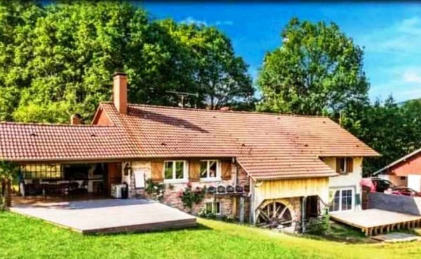 1d4072c1-cffb-4f64-9aa0-b951e1a3dd27